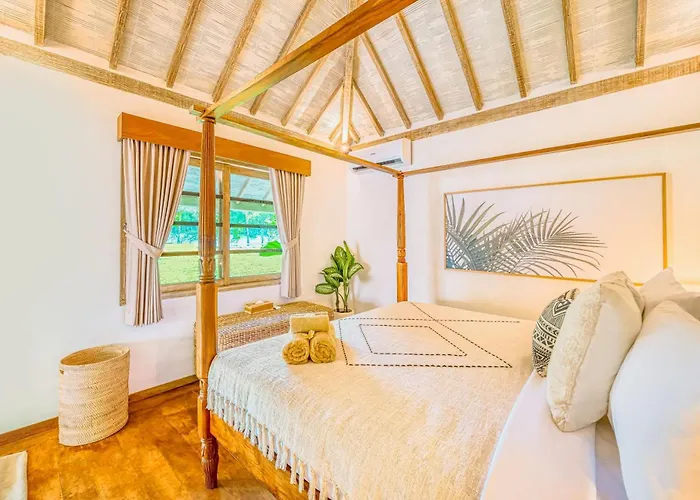 Holiday home Spacious 2 Combined 9 Bedrooms 2 Pools