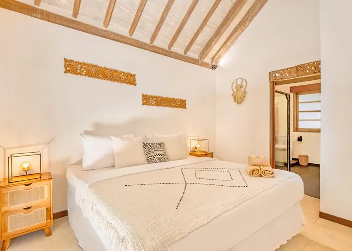 Holiday home Spacious 2 Combined 9 Bedrooms 2 Pools Seminyak (Bali)