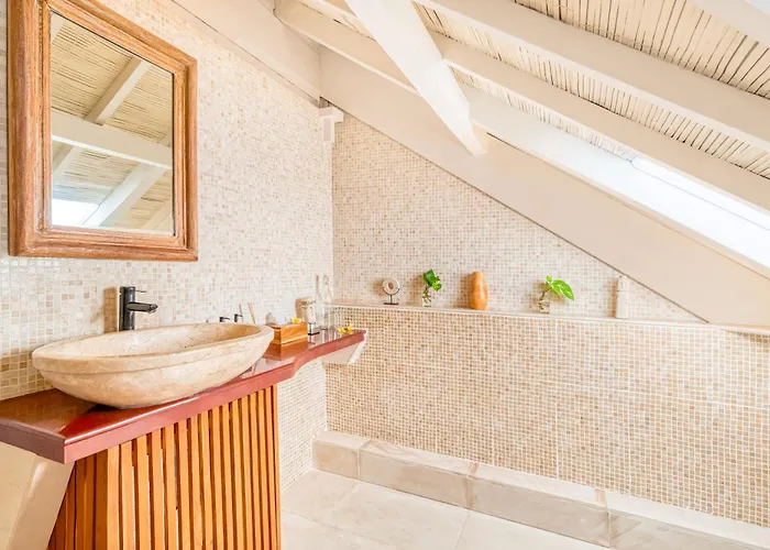 Spacious 2 Combined 9 Bedrooms 2 Pools Holiday home